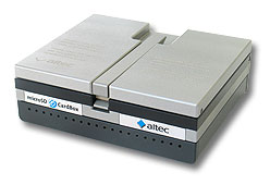 microSD CardBox closed